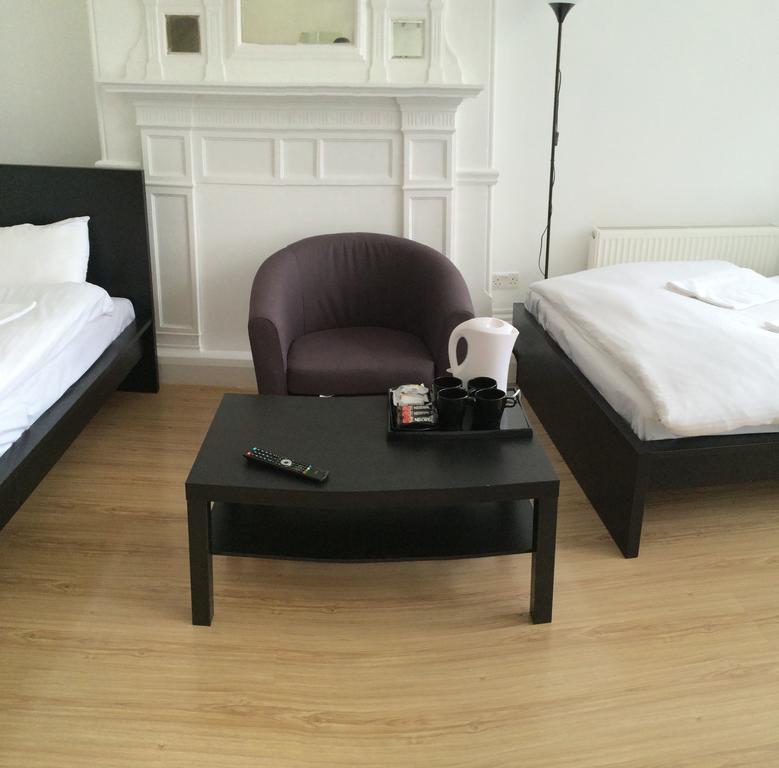 Duke Of Fife Hotel Баркинг Екстериор снимка