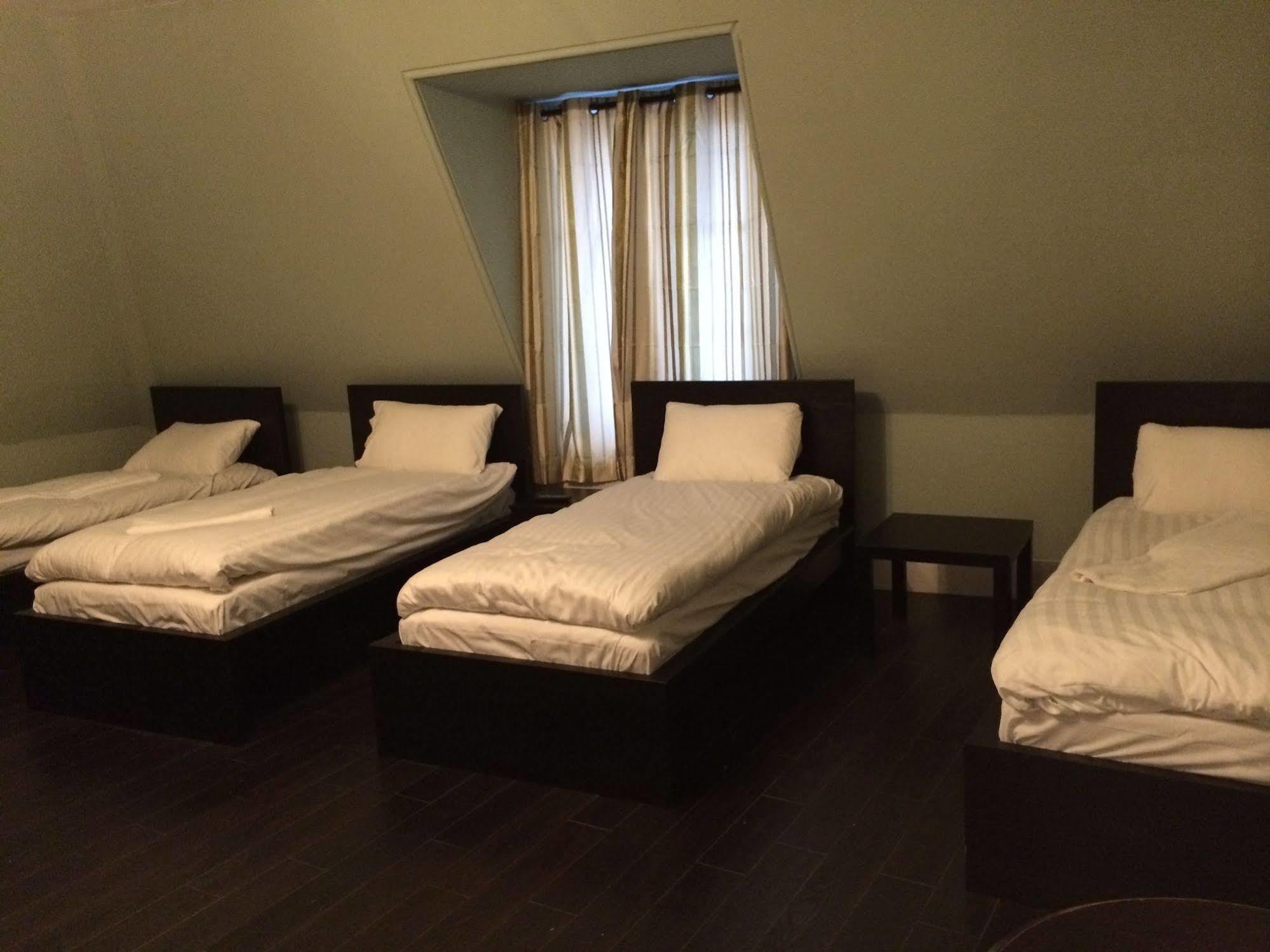 Duke Of Fife Hotel Баркинг Екстериор снимка